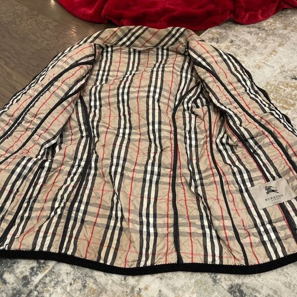 Burberry quilted jacket - Picture 3 of 6